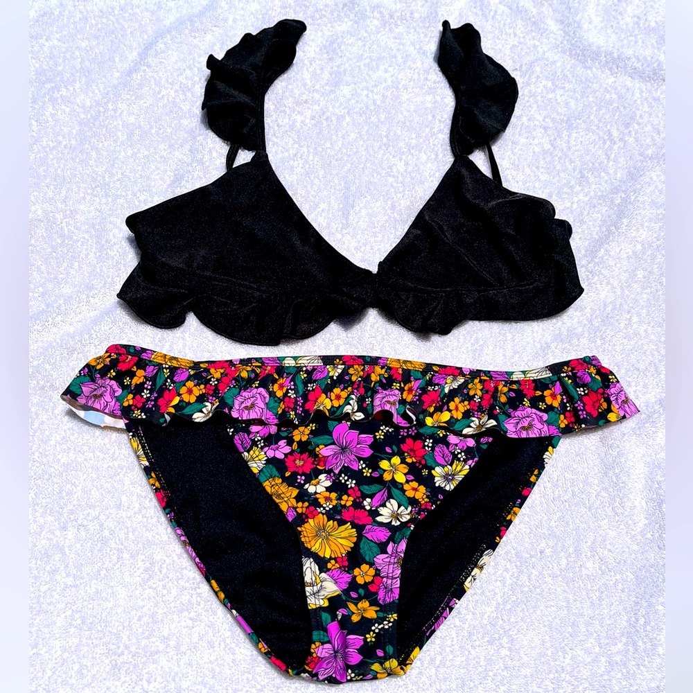 Cute Bikini with Ruffles